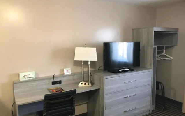 photo 5 of DuPont Suites