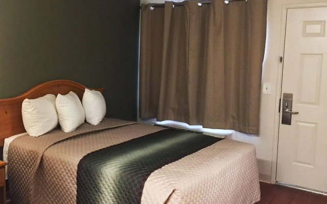 photo 2 of Studio 51 Extended Stay Hotel