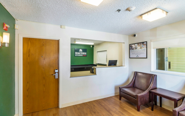 photo 5 of HomeTowne Studios by Red Roof Houston - West Oaks/ Energy Corridor