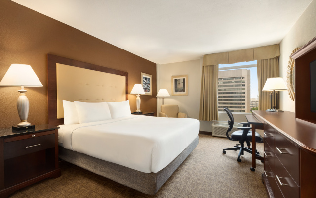 photo 5 of Crowne Plaza Crystal City-Washington, D.C. by IHG