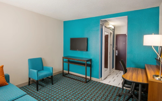 photo 5 of Crowne Plaza Charlotte Uptown