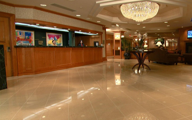 photo 2 of Crowne Plaza Hotel Chicago-Northbrook