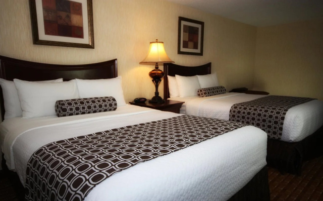 photo 5 of Crowne Plaza Hotel Chicago-Northbrook