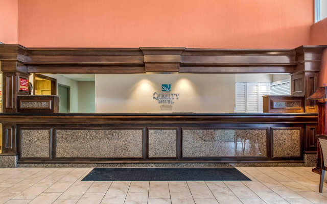 photo 2 of Quality Hotel Conference Center Cincinnati Blue Ash