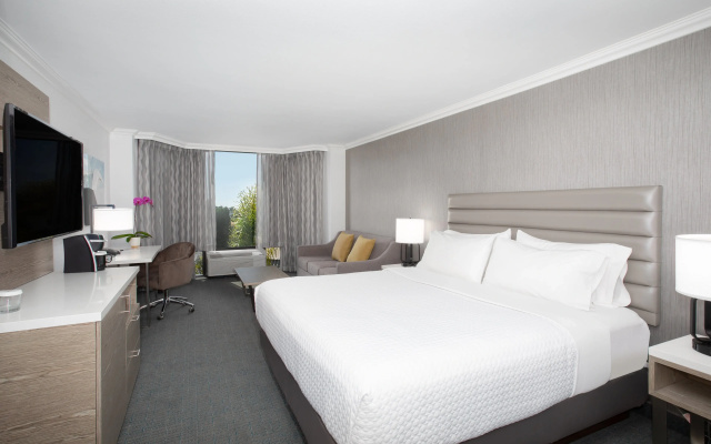 photo 3 of Crowne Plaza Costa Mesa Orange County by IHG
