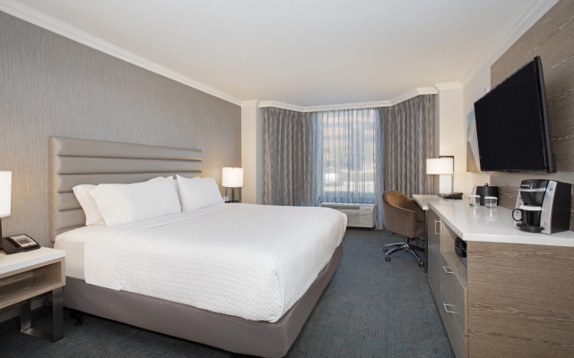 photo 4 of Crowne Plaza Costa Mesa Orange County by IHG
