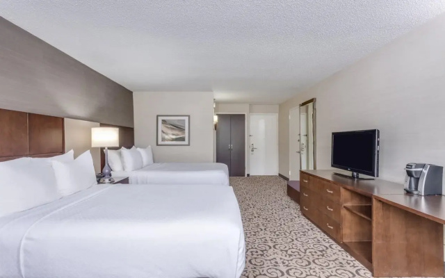photo 2 of Crowne Plaza Danbury