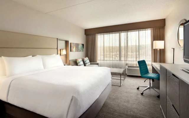 photo 3 of Crowne Plaza Englewood, an IHG Hotel