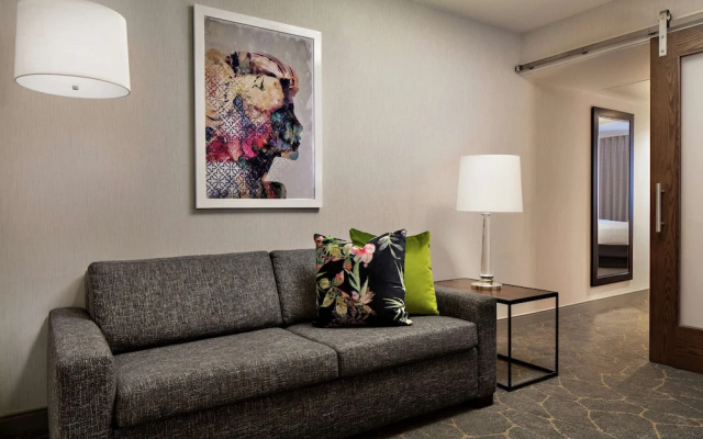 photo 4 of Crowne Plaza Hotel Fairfield