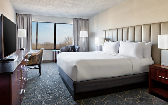 photo 3 of DoubleTree by Hilton Fairfield Hotel & Suites
