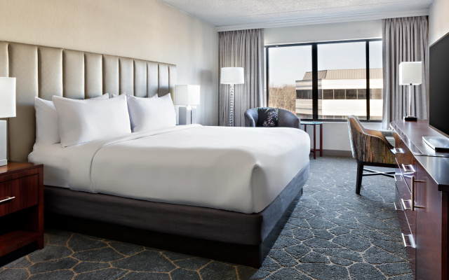 photo 5 of DoubleTree by Hilton Fairfield Hotel & Suites