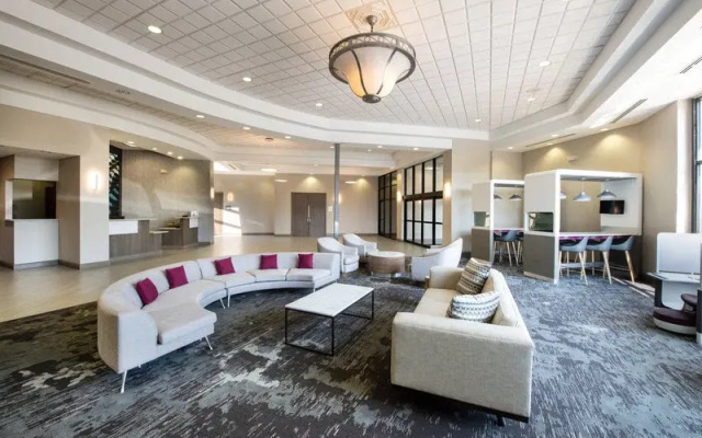 photo 2 of Crowne Plaza Farmington Hills Novi