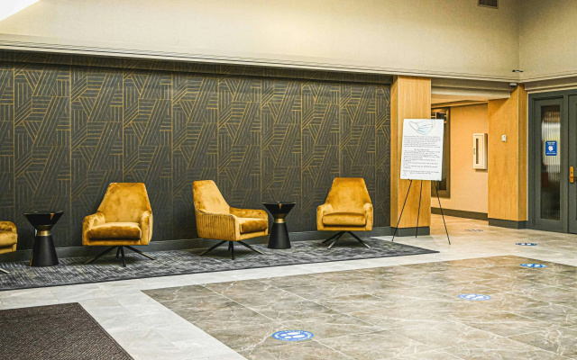 photo 2 of Delta Hotels by Marriott Cincinnati Sharonville