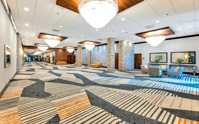 photo 2 of Crowne Plaza Hotel Foster City - San Mateo by IHG
