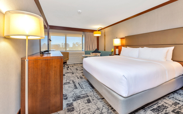 photo 4 of Crowne Plaza Hotel Foster City - San Mateo by IHG