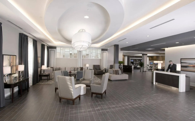 photo 2 of Crowne Plaza Hotel Greenville-I-385-Roper Mtn Rd by IHG