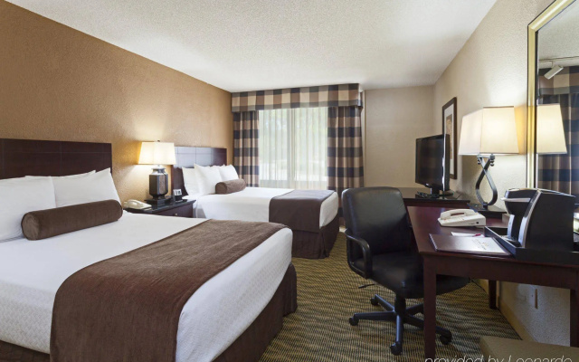 photo 3 of Crowne Plaza Hotel Jacksonville Airport/I-95N by IHG