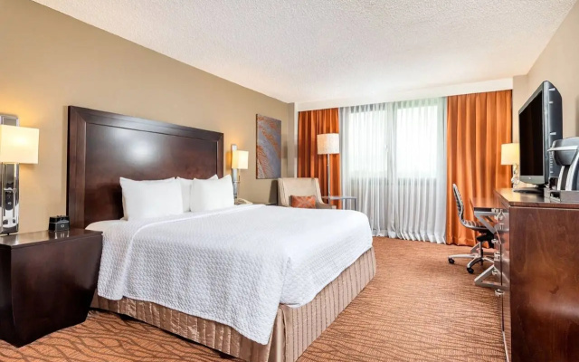 photo 2 of Sonesta Miami Airport