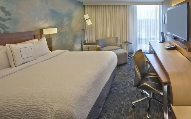 photo 3 of Courtyard by Marriott Philadelphia City Avenue