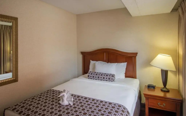 photo 5 of City Place St. Louis - Downtown Hotel