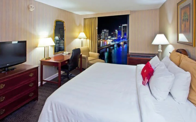 photo 3 of Crowne Plaza Jacksonville Riverfront