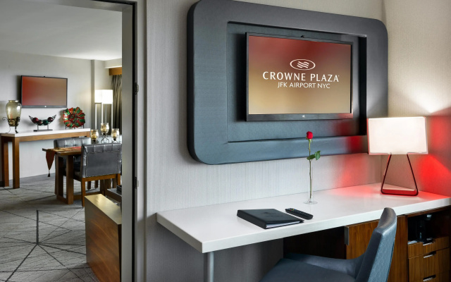 photo 4 of Crowne Plaza JFK Airport New York City