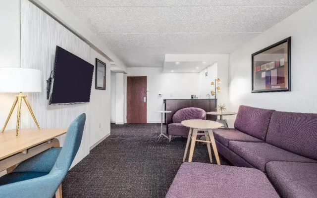 photo 5 of Crowne Plaza - Milwaukee South