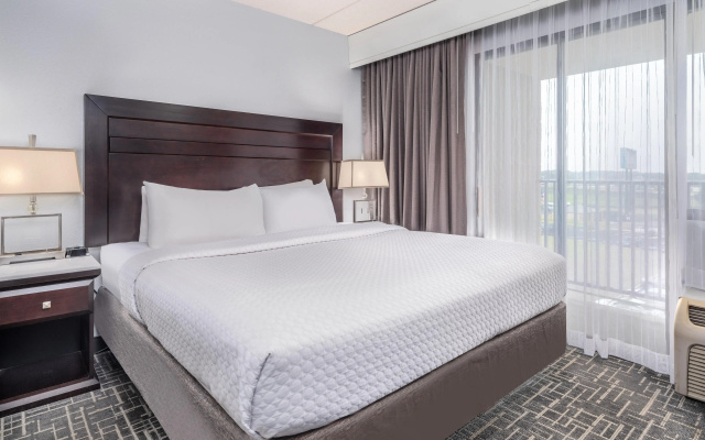 photo 5 of Crowne Plaza Milwaukee Airport by IHG