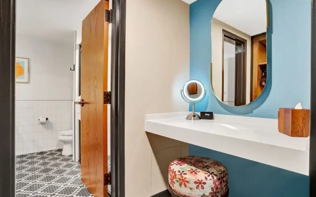 photo 3 of Hotel Indigo Minneapolis Downtown, an IHG Hotel