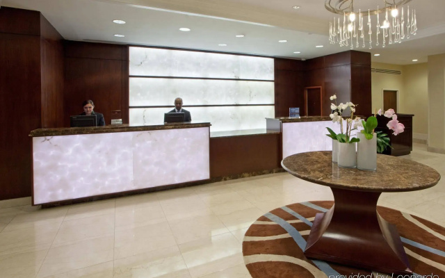 photo 2 of Crowne Plaza Old Town Alexandria