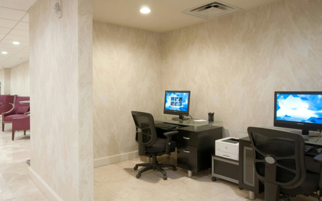 photo 5 of Delta Hotels by Marriott Orlando Lake Buena Vista