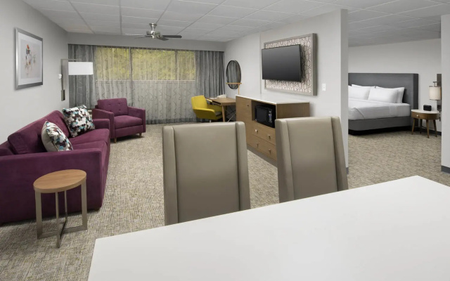 photo 5 of Crowne Plaza San Antonio Airport by IHG