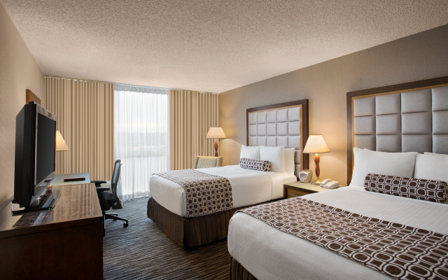 photo 4 of Crowne Plaza San Francisco Airport by IHG