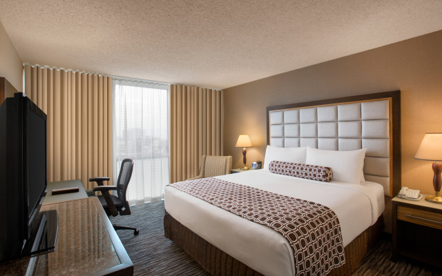 photo 5 of Crowne Plaza San Francisco Airport by IHG