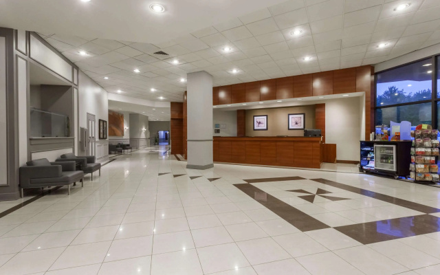 photo 2 of Wyndham Southbury