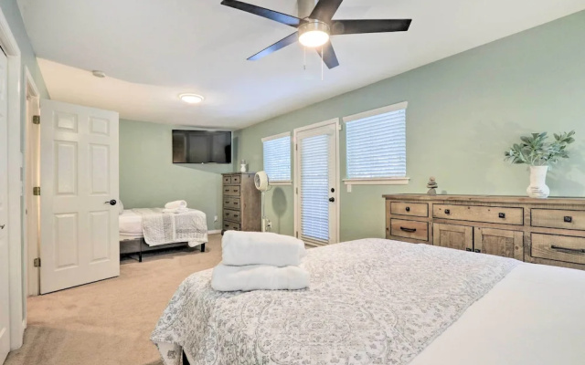 photo 3 of Crystal Bay Home w/ Fireplace Near Ski Resorts