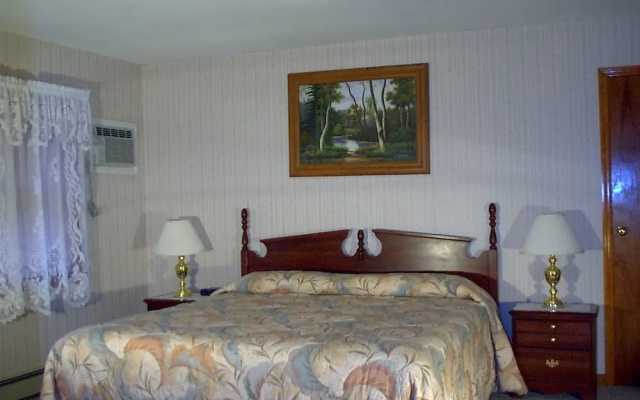 photo 3 of Crystal Brook Resort & Mountain Brauhaus