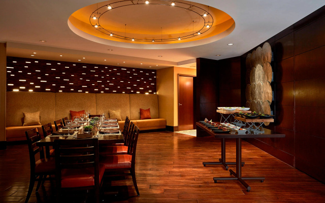 photo 2 of Crystal City Marriott at Reagan National Airport