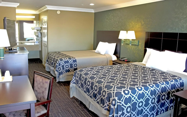 photo 3 of Crystal Inn Suites & Spas