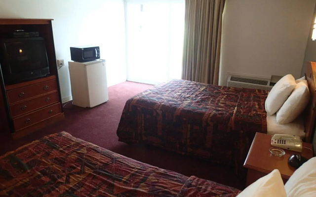 photo 2 of Crystal Inn Neptune