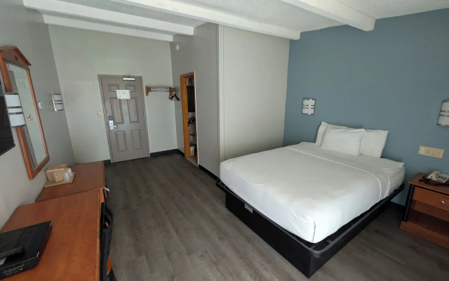 photo 5 of Crystal Inn Neptune