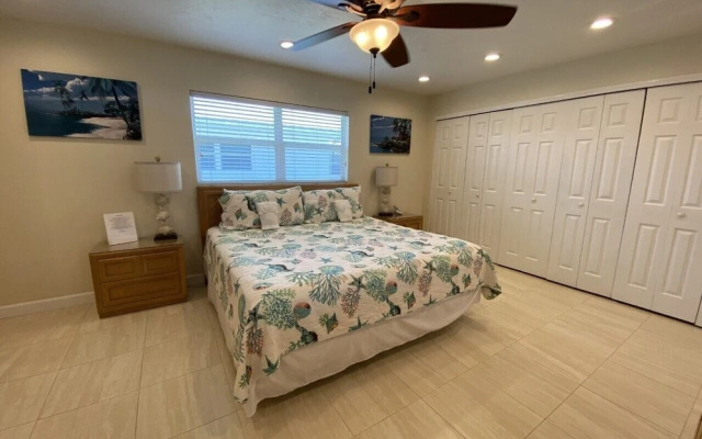 photo 3 of Crystal Sands & Seahorses Beach Villa