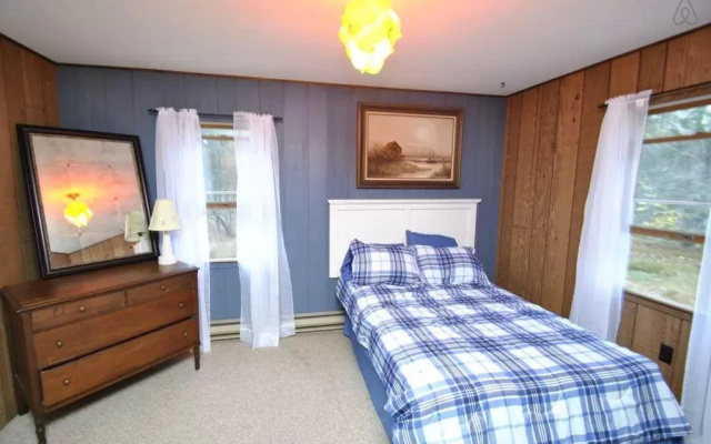 photo 4 of Crystal Ship on Blueberry Hill Home