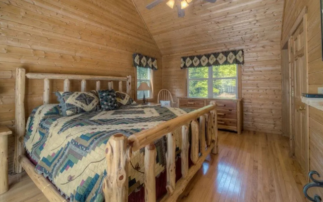 photo 2 of Cubs Cabin by Escape to Blue Ridge