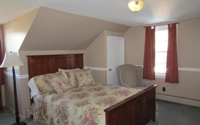 photo 4 of Curtis House Inn