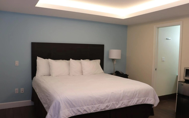 photo 3 of Curtis Inn & Suites