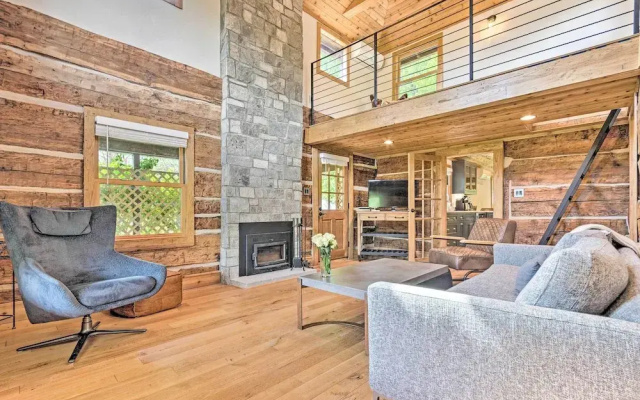 photo 2 of Custom Creekside Cabin 15 Mi From Asheville!