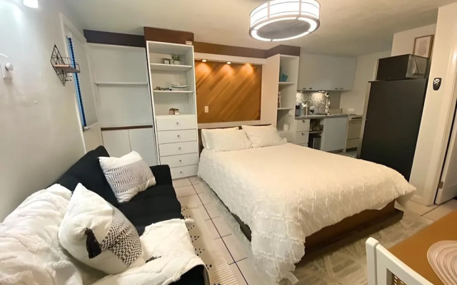 photo 2 of Cute 1940 Boutique Studio Condo by RedAwning
