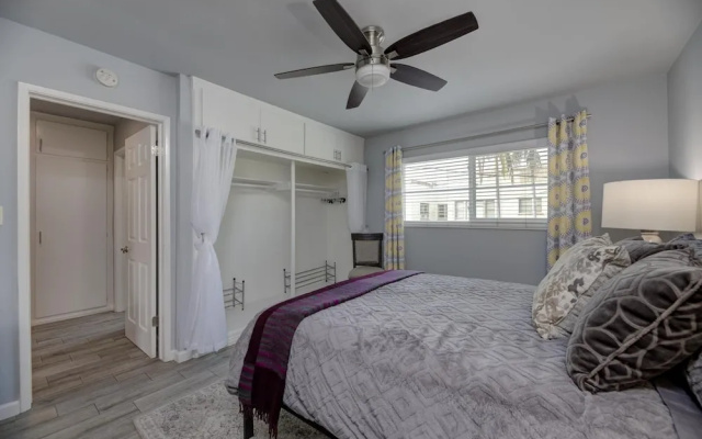 photo 4 of Cute Apt Close To Downtown, Long Beach! 1 Bedroom Apts by RedAwning