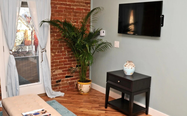photo 2 of D017 1 Bedroom Apartment By Senstay